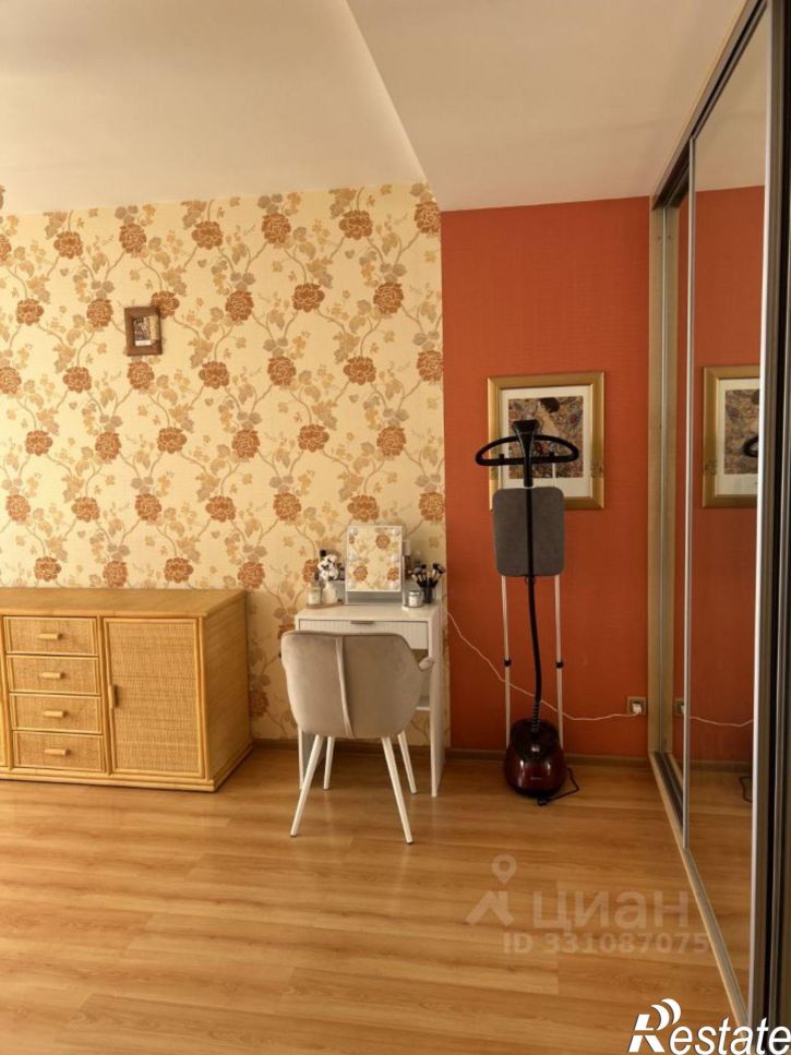 2-комн квартира улица Осипенко, 21,  д. 21