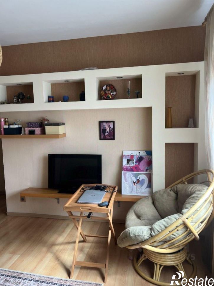 2-комн квартира улица Осипенко, 21,  д. 21
