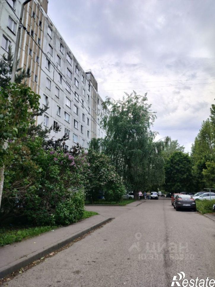 2-комн квартира ул Л.Иванихиной, 1,  д. 1