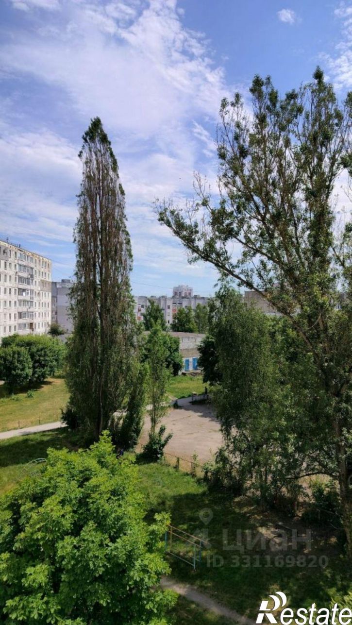 2-комн квартира ул Л.Иванихиной, 1,  д. 1