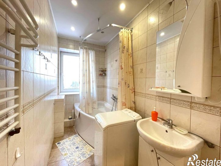2-комн квартира Осенняя улица, 24,  д. 24