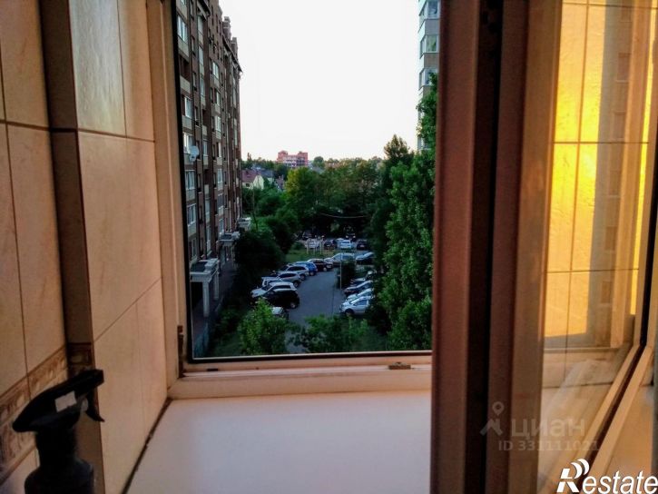 2-комн квартира Осенняя улица, 24,  д. 24