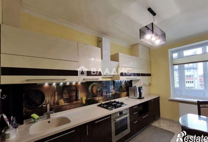 3-комн квартира Бассейная улица, 36,  д. 36