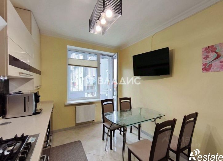 3-комн квартира Бассейная улица, 36,  д. 36