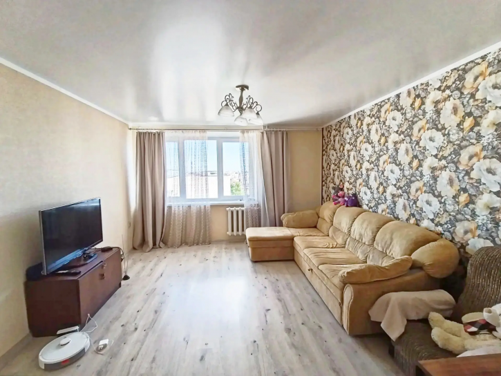 3-комн квартира Россия, Батальная ул, 69