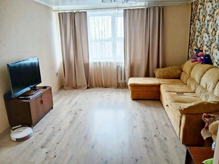 3-комн квартира Россия, Батальная ул, 69