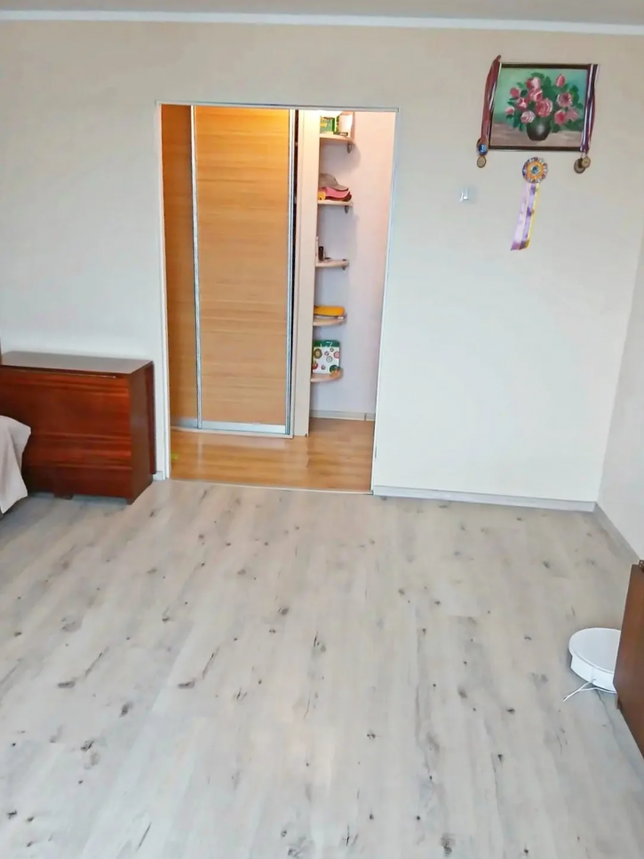 3-комн квартира Россия, Батальная ул, 69