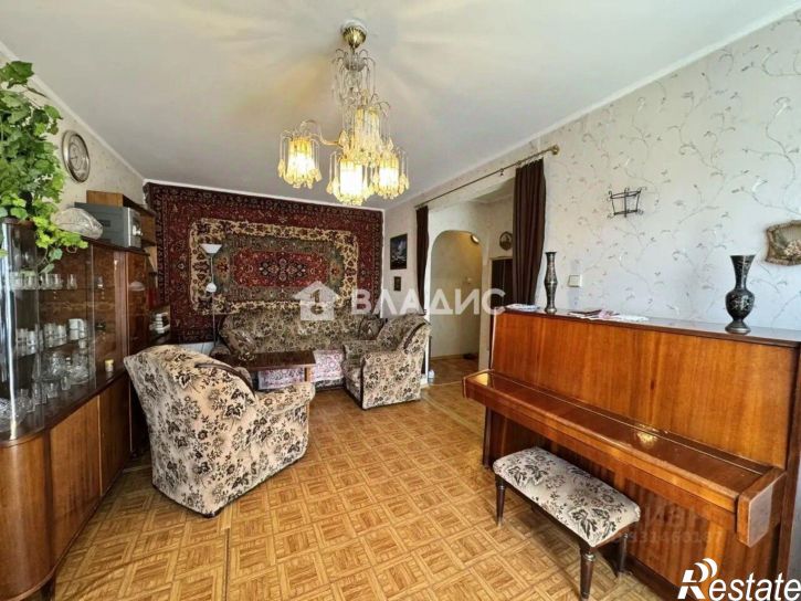 2-комн квартира улица Чекистов, 11,  д. 11