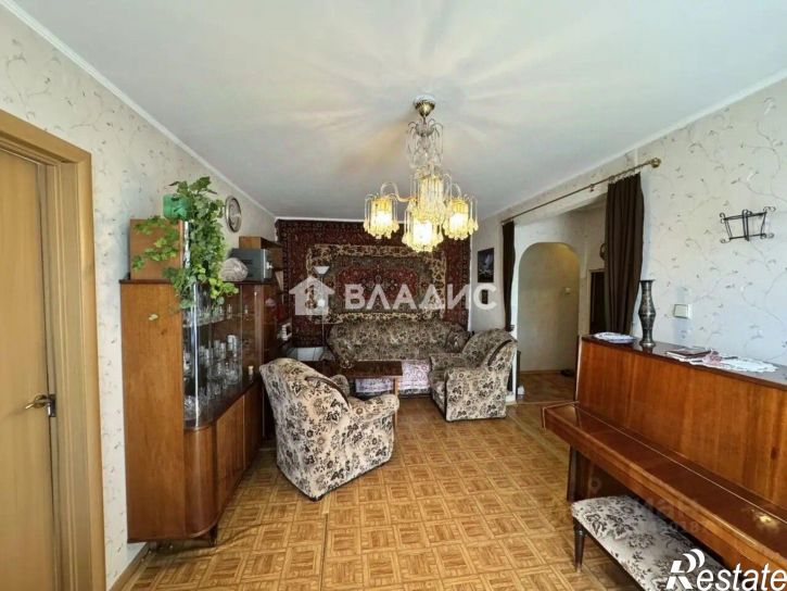 2-комн квартира улица Чекистов, 11,  д. 11