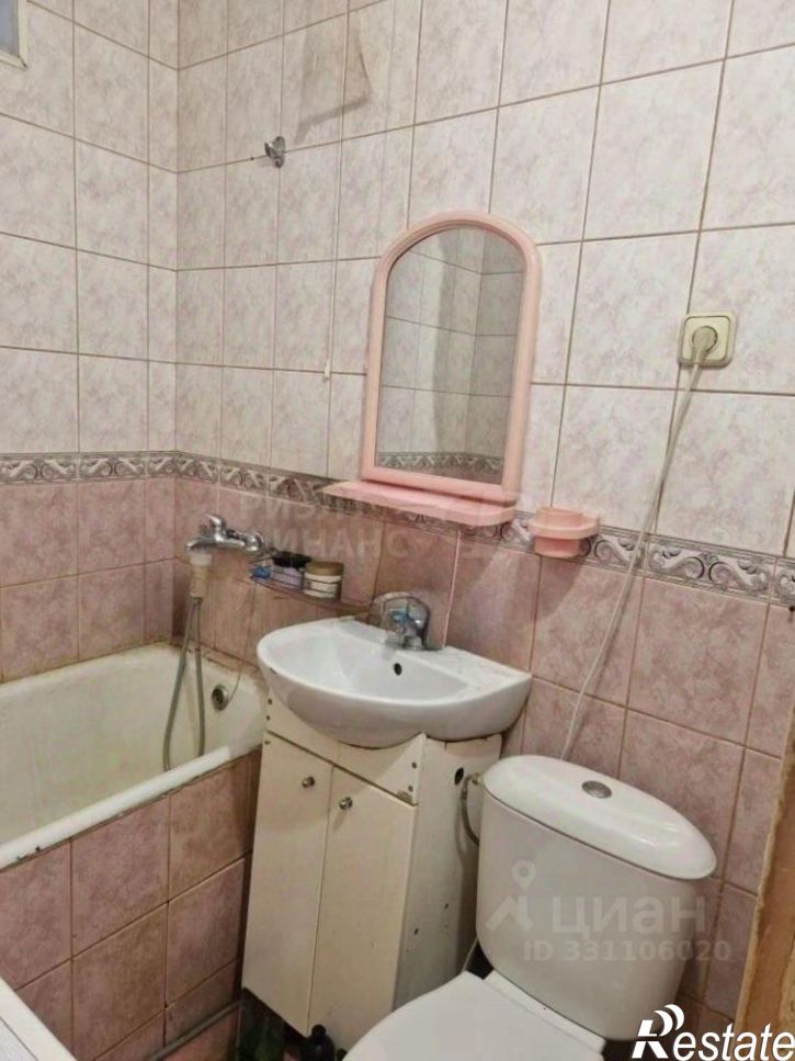 1-комн квартира улица Подполковника Емельянова, 66,  д. 66