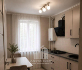 2-комн, 43кв м, этаж 1/5 улица Багратиона, 94