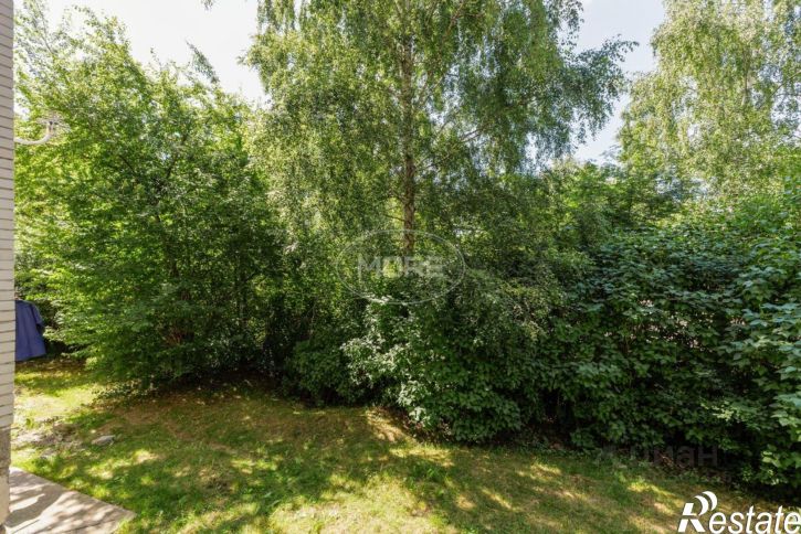2-комн квартира улица Подполковника Емельянова, 258,  д. 258