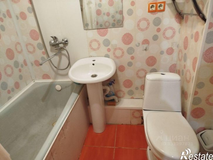 2-комн квартира улица Подполковника Емельянова, 88А,  д. 88А