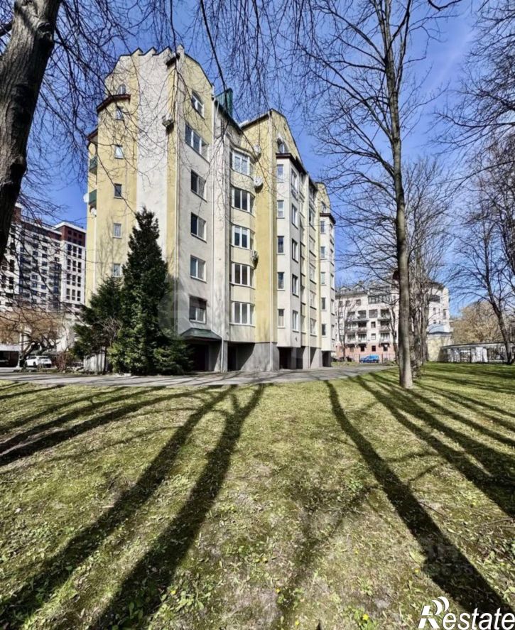 3-комн квартира улица Сержанта Колоскова, 8А,  д. 8А