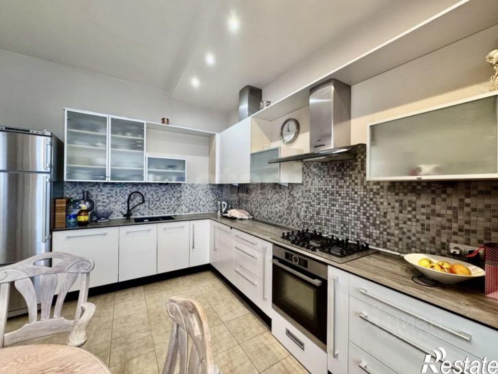 3-комн квартира улица Сержанта Колоскова, 8А,  д. 8А