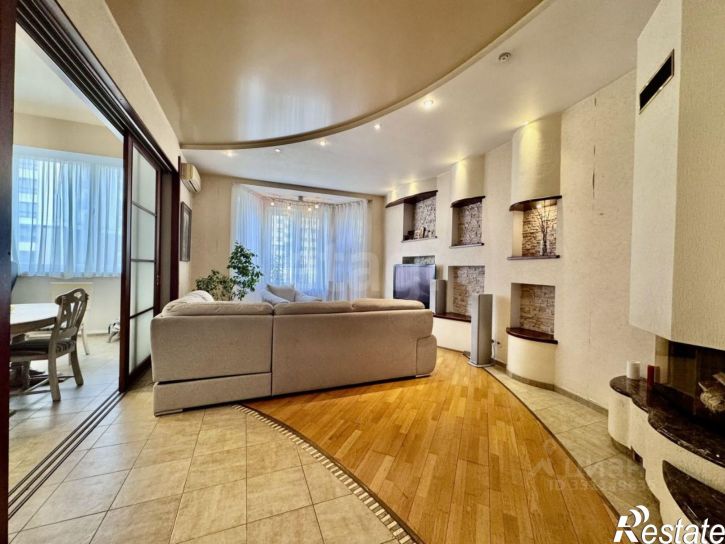 3-комн квартира улица Сержанта Колоскова, 8А,  д. 8А