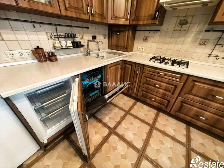 3-комн квартира Майский переулок, 3,  д. 3