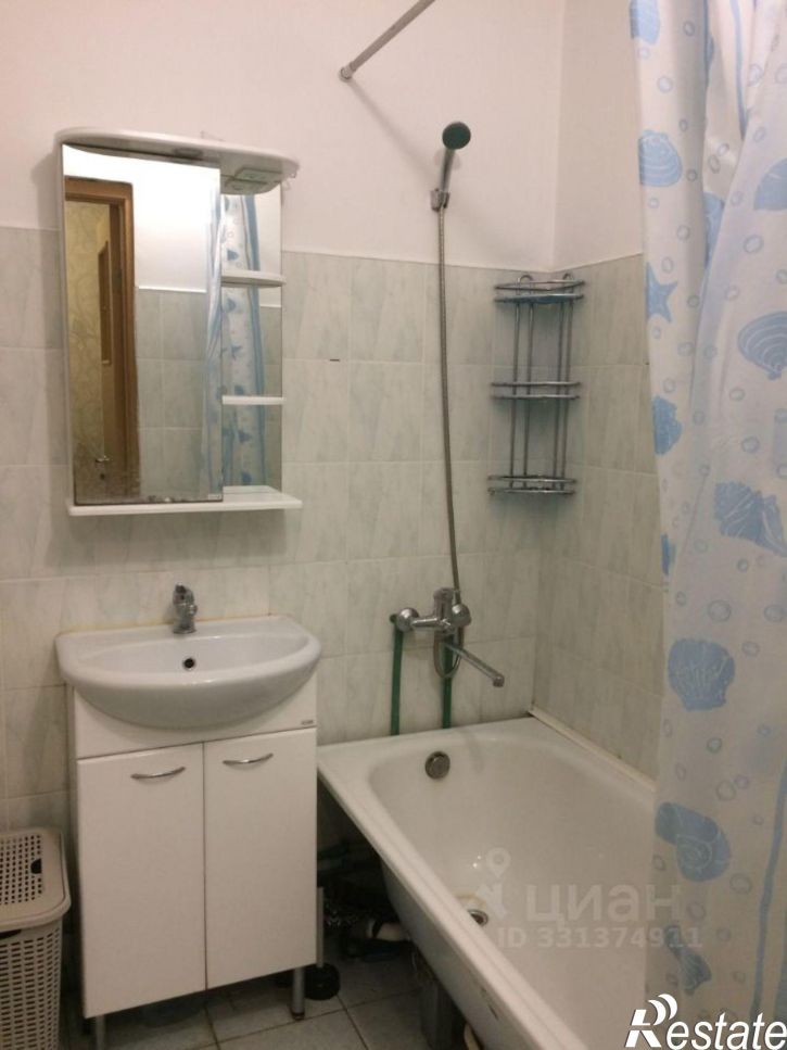 2-комн квартира ул Генерала Челнокова, 32,  д. 32