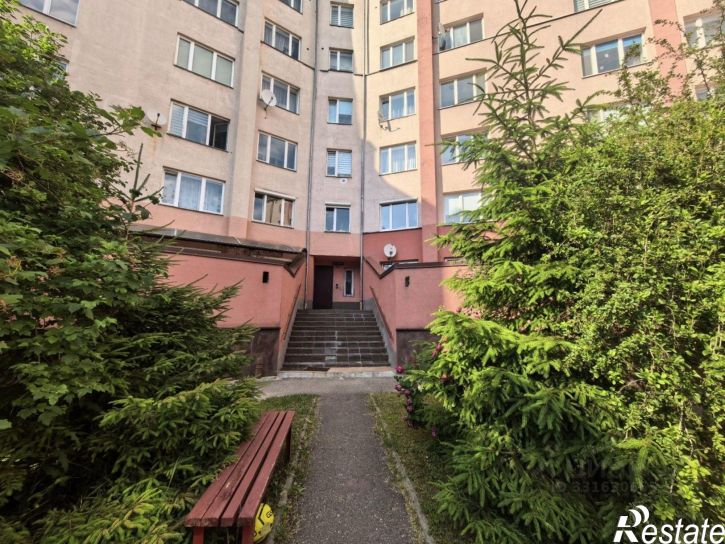 6-комн квартира ул Стрелковая, 1,  д. 1