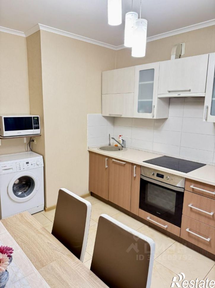 3-комн квартира ул Интернациональная, 37,  д. 37