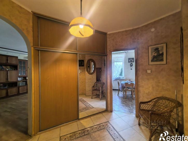 6-комн квартира ул Стрелковая, 1,  д. 1