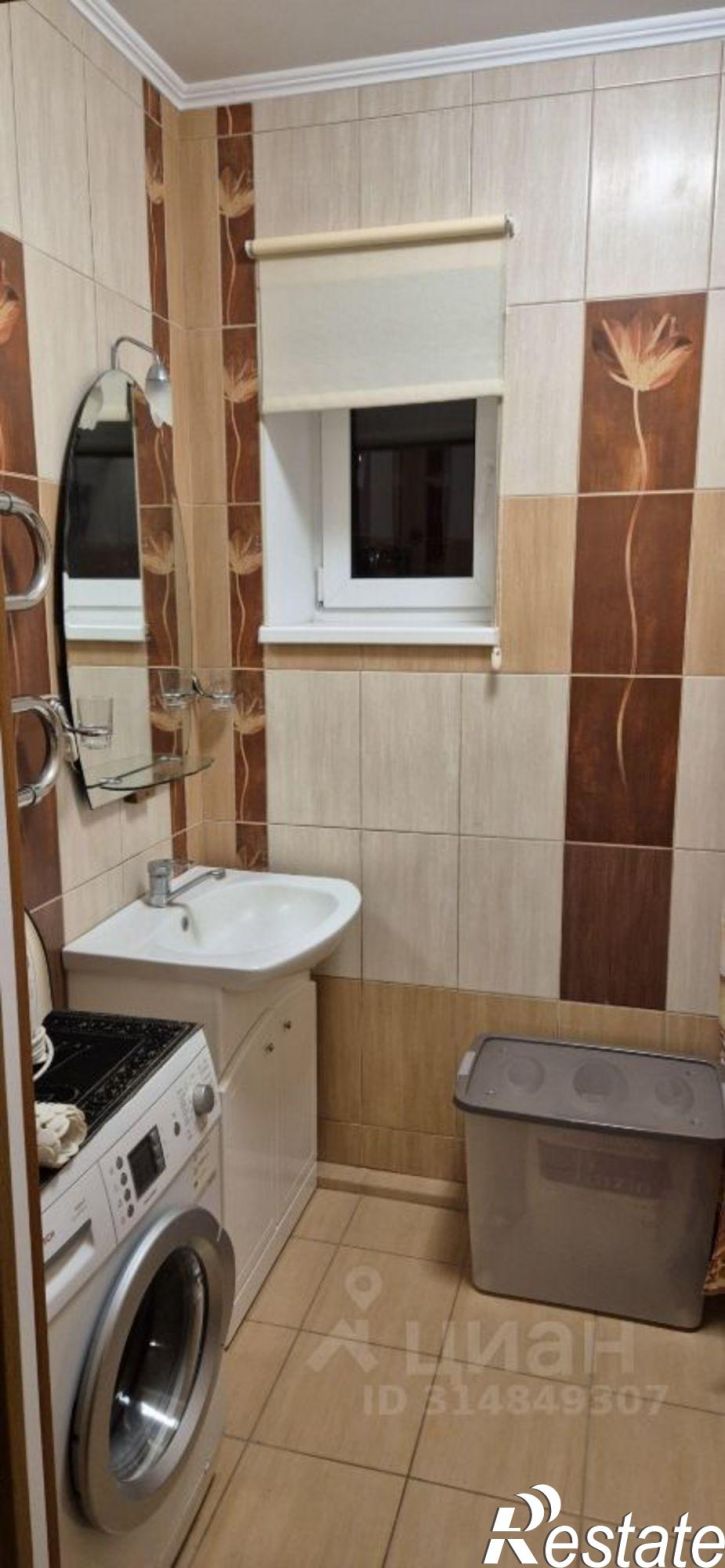 2-комн квартира ул Докука, 13,  д. 13