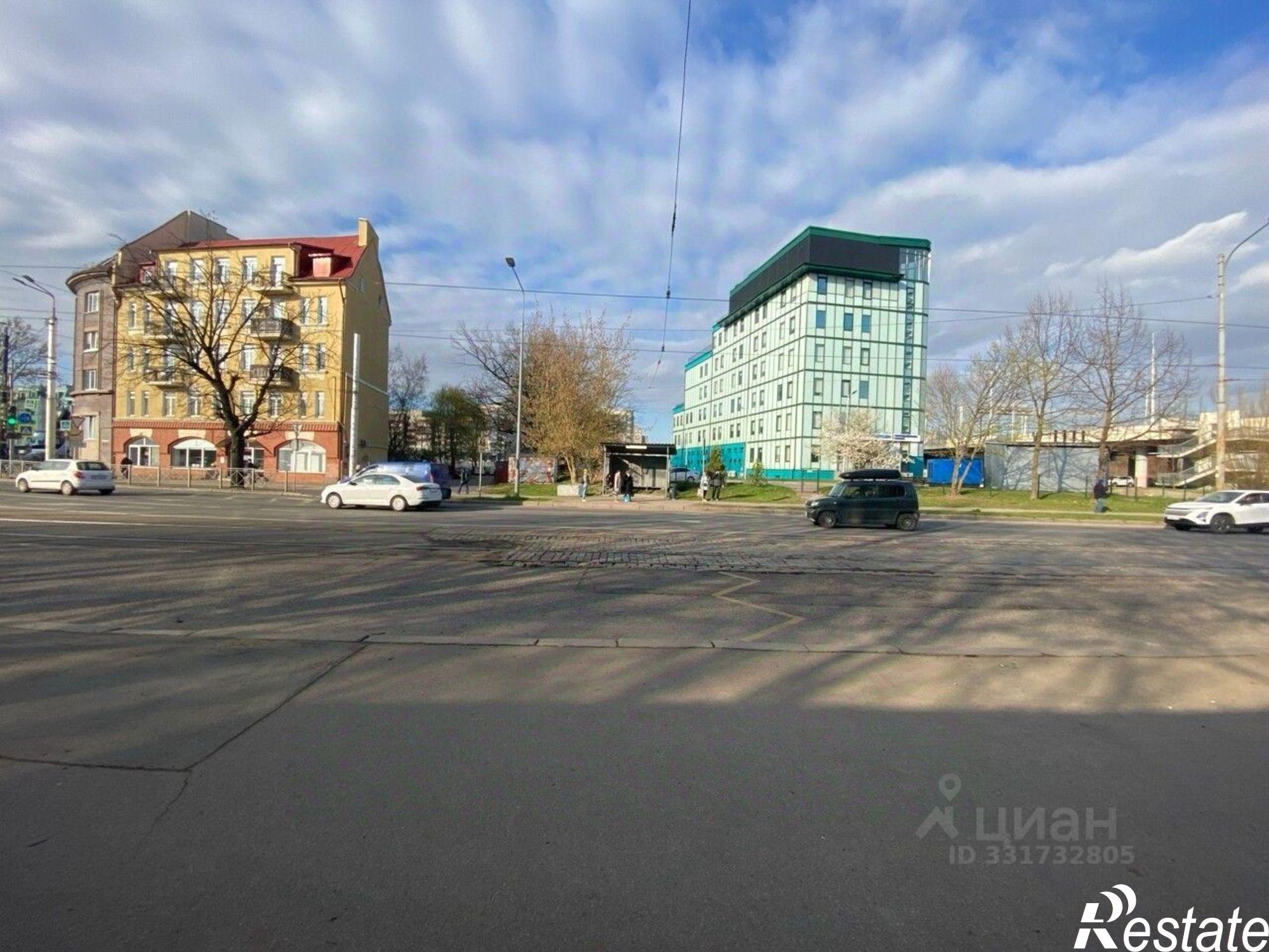 Купить торговое помещение за 4 700 020 рублей на ул Дзержинского, 2