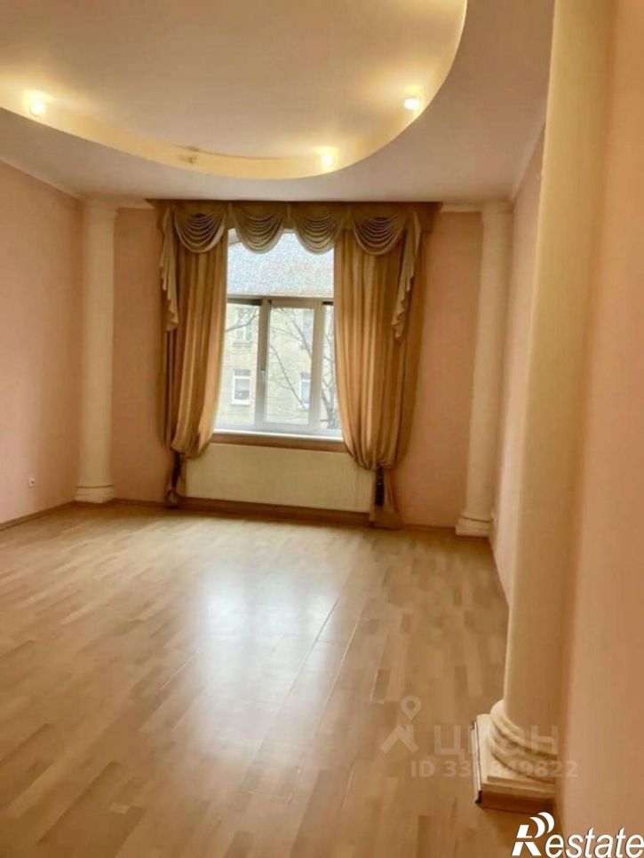 4-комн квартира ул Колхозная, 12,  д. 12