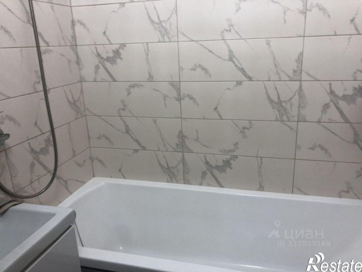 3-комн квартира ул Парковая аллея, 54,  д. 54