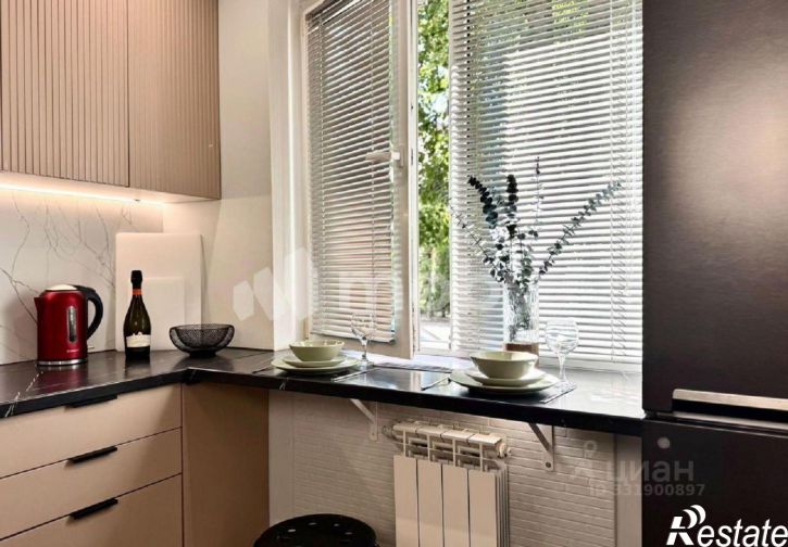 3-комн квартира ул Чекистов, 86,  д. 86