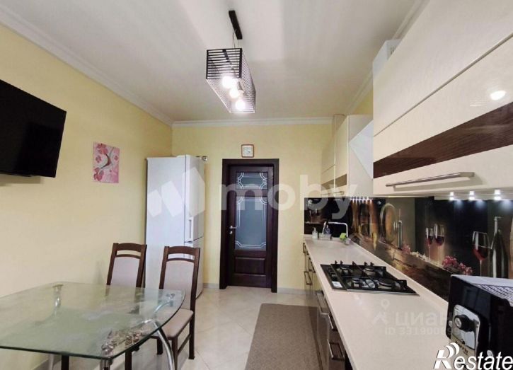 3-комн квартира ул Бассейная, 36,  д. 36