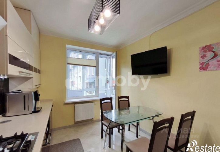 3-комн квартира ул Бассейная, 36,  д. 36