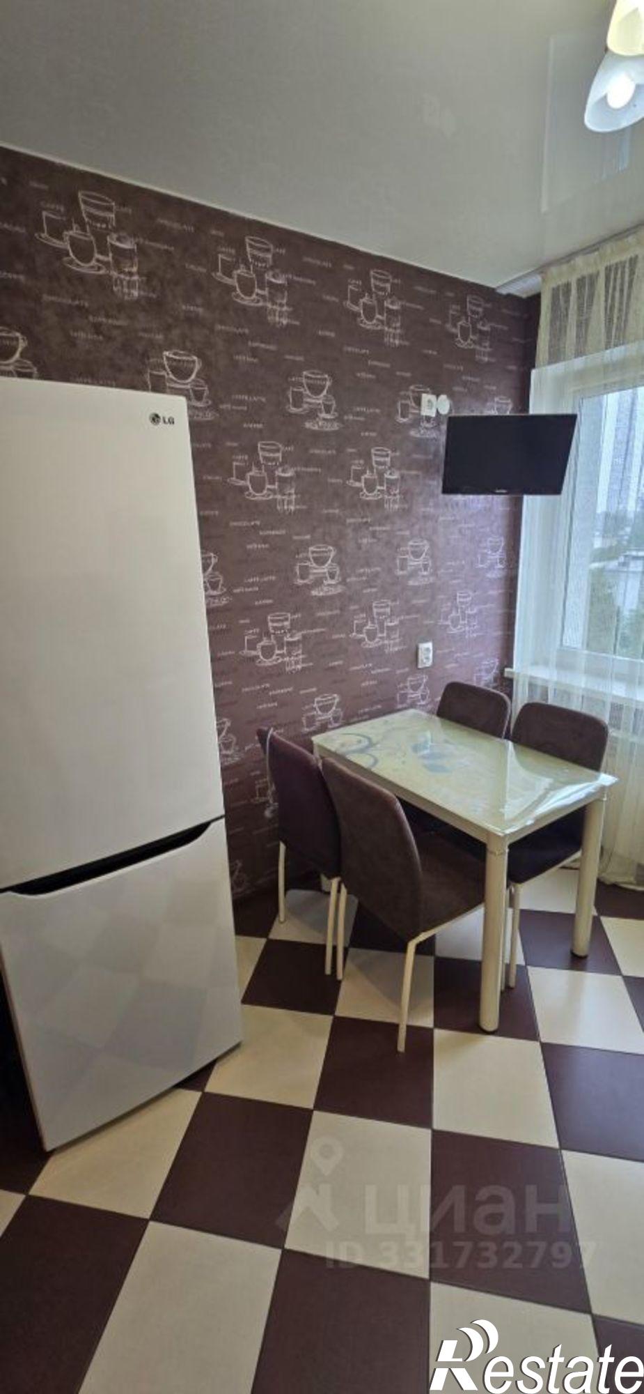 Сдать квартиру за 38 000 рублей на ул Каштановая аллея, 171