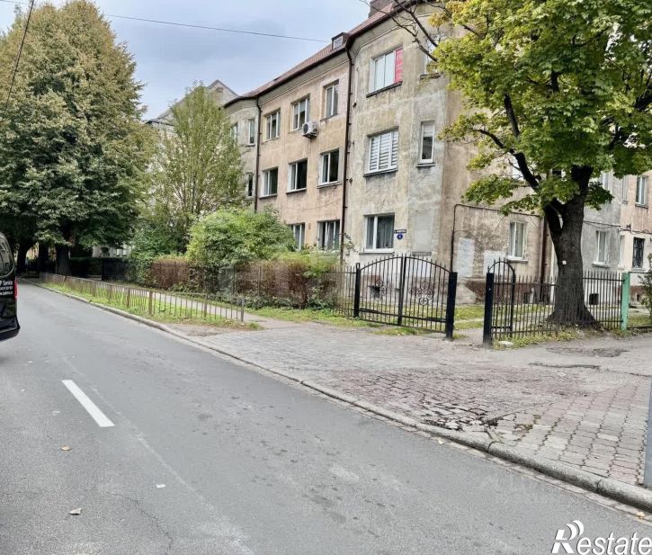 3-комн квартира ул Офицерская, 4,  д. 4