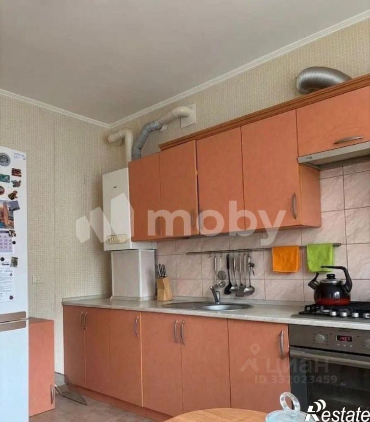 3-комн квартира ул Лукашова, 48,  д. 48