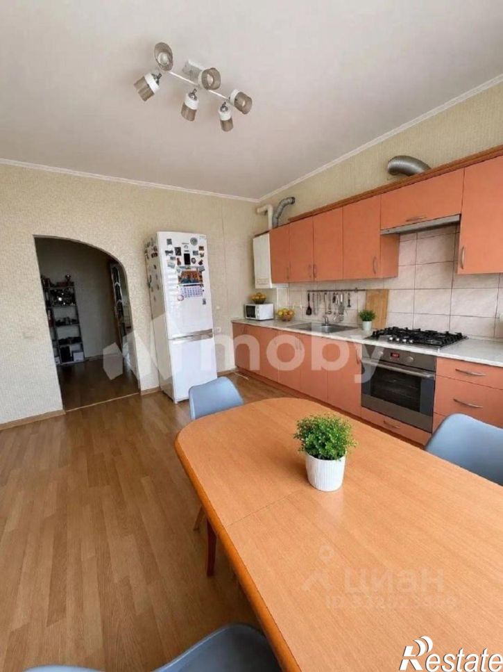 3-комн квартира ул Лукашова, 48,  д. 48