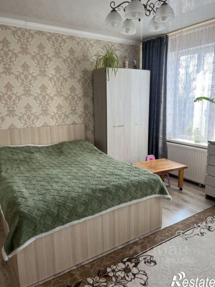 2-комн квартира пр-кт Победы, 210,  д. 210