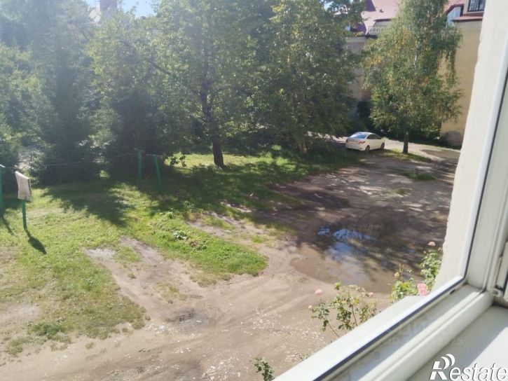 Комната ул Лейтенанта Яналова, 33,  д. 33