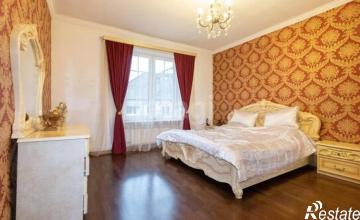 4-комн квартира пр-кт Победы, 109,  д. 109