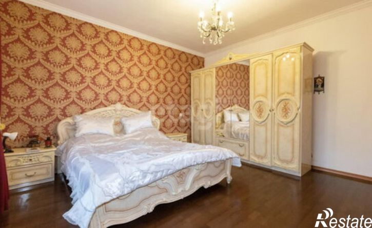 4-комн квартира пр-кт Победы, 109,  д. 109