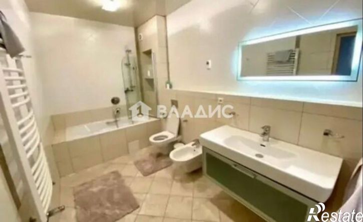 3-комн квартира ул В.Котика, 20,  д. 20