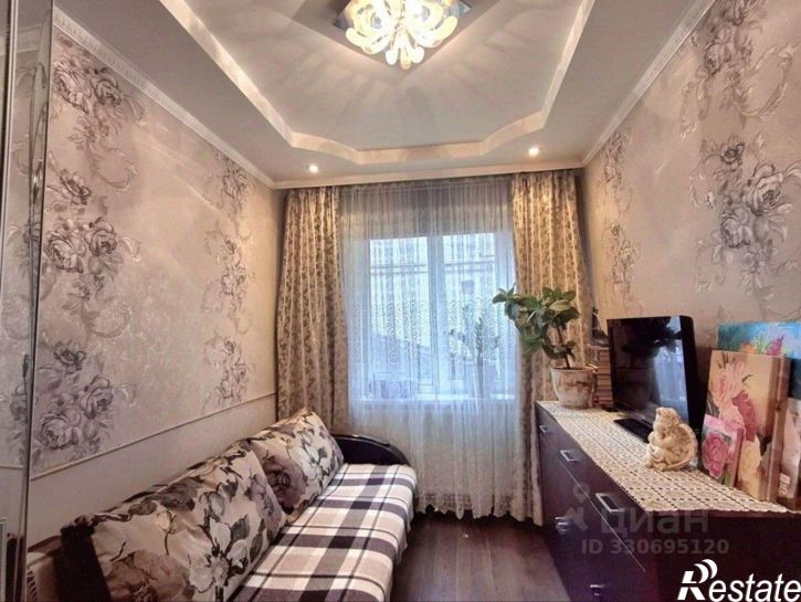3-комн квартира ул Офицерская, 4,  д. 4