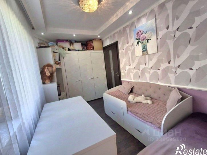 3-комн квартира ул Офицерская, 4,  д. 4