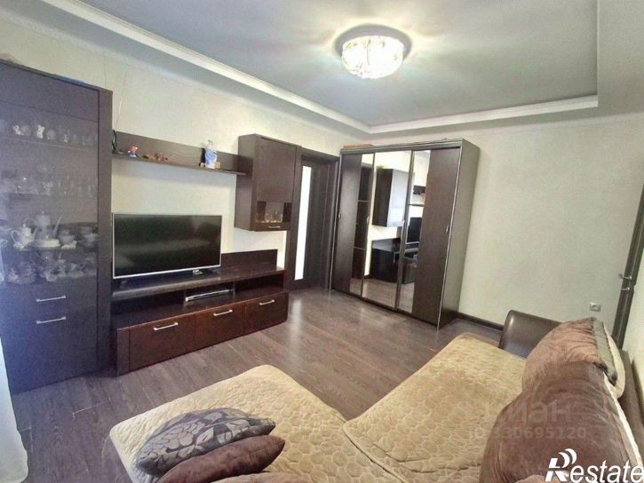 3-комн квартира ул Офицерская, 4,  д. 4