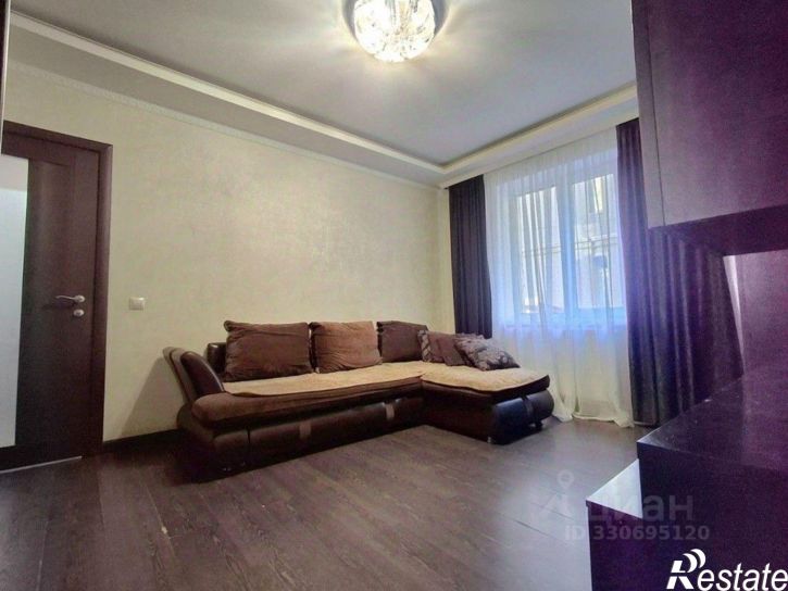 3-комн квартира ул Офицерская, 4,  д. 4