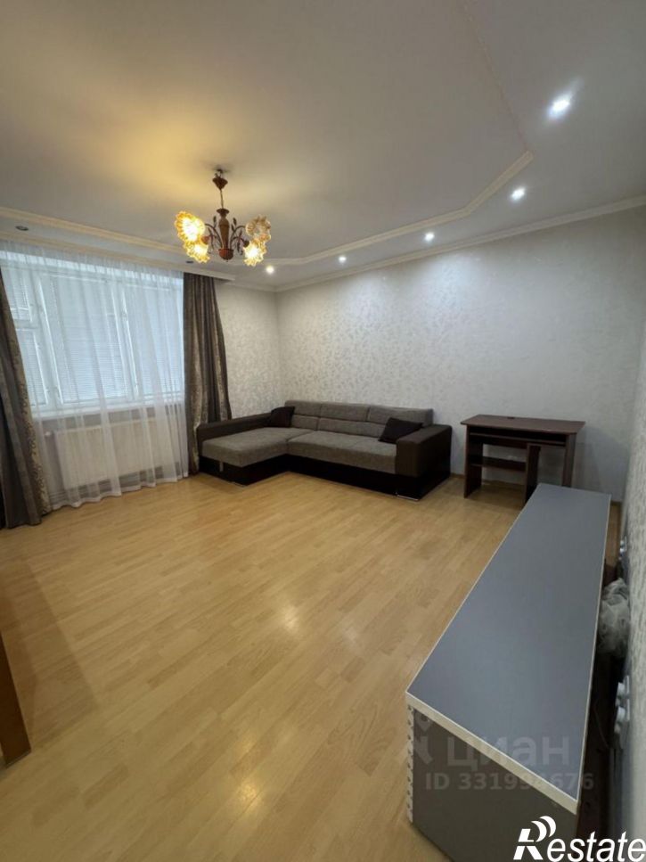 3-комн квартира ул Достоевского, 8,  д. 8