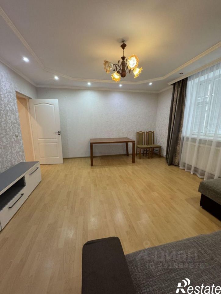 3-комн квартира ул Достоевского, 8,  д. 8