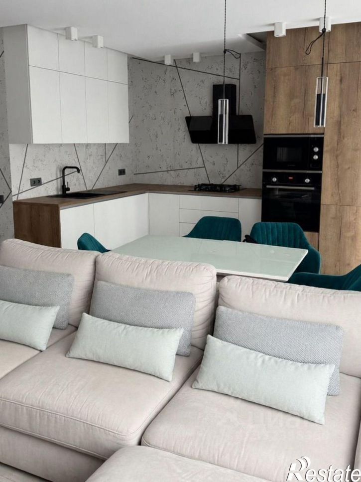 2-комн квартира ул Космонавта Леонова, 60Б,  д. 60Б