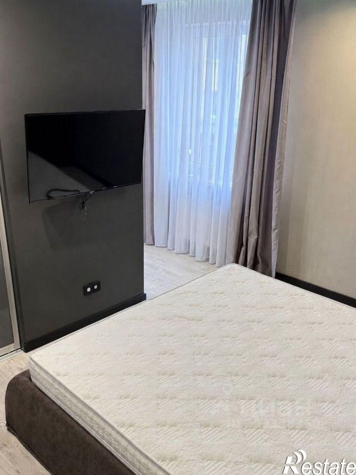 2-комн квартира ул Космонавта Леонова, 60Б,  д. 60Б
