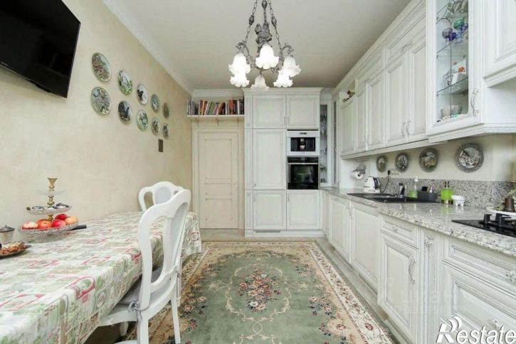 2-комн квартира ул Онежская, 8,  д. 8